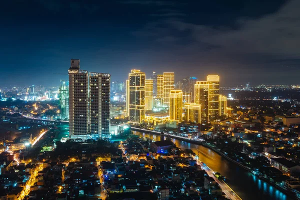 Manila city på natten — Stockfoto