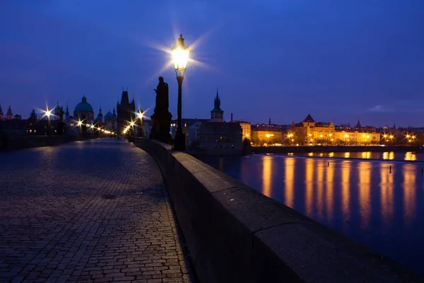 Pont Charles à l'aube — Photo