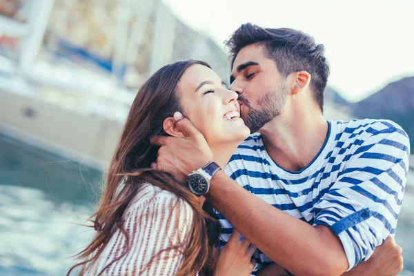 Denizin kenarında yaz zaman zevk aşk, Çift. 