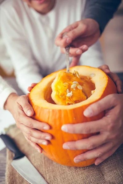 Aile oyma büyük kabak