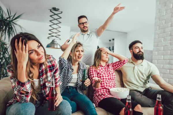 Group Friends Watching Match Cheering — Stock Photo, Image