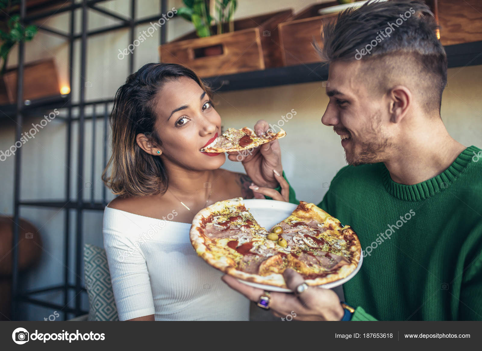 Online rasy interracial