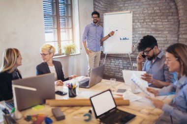 Beyaz tahta boardroom sunu, işadamı
