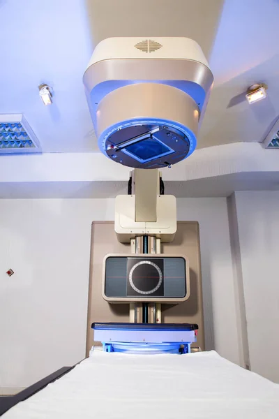 Ακτινοθεραπεία Δωμάτιο Μηχανή Θεραπείας Ακτινοβολίας Τμήμα Ογκολογίας — Φωτογραφία Αρχείου