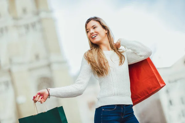 Mujer Sosteniendo Sus Bolsas Compra Mano Concepto Compra — Foto de Stock