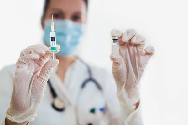 Médico Con Vacuna Inyección Jeringa Utiliza Para Prevención Inmunización — Foto de Stock