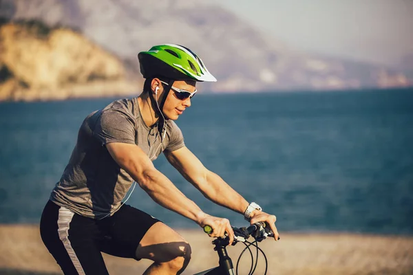 Man Ride Mountain Bike Beach Sport Active Life Concept — Stock Photo, Image