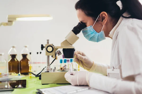 Doctor Laboratory Biological Tube Analysis Sampling Covid Infectious Disea — Stock Photo, Image
