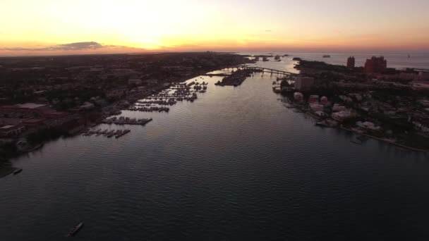 Bahamas Hafen bei Sonnenuntergang — Stockvideo