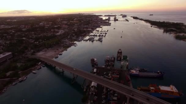 Багамский порт на закате — стоковое видео