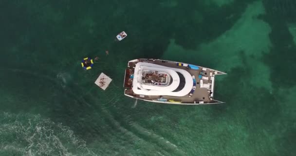 Veduta dello Yacht alle Bahamas — Video Stock
