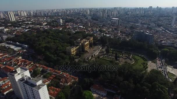 Flying over Ipiranga in Sao Paulo — Stock Video