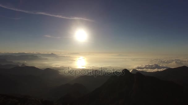 Vista aérea de las montañas en Paraty — Vídeo de stock