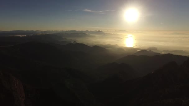 Vista aérea de las montañas en Paraty — Vídeo de stock