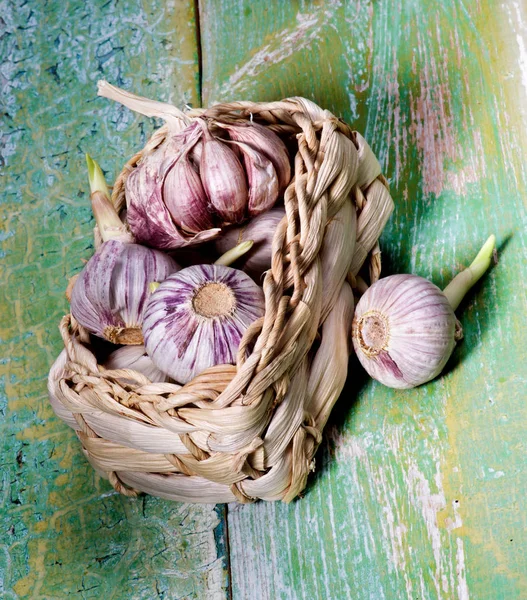Čerstvý česnek růžový — Stock fotografie