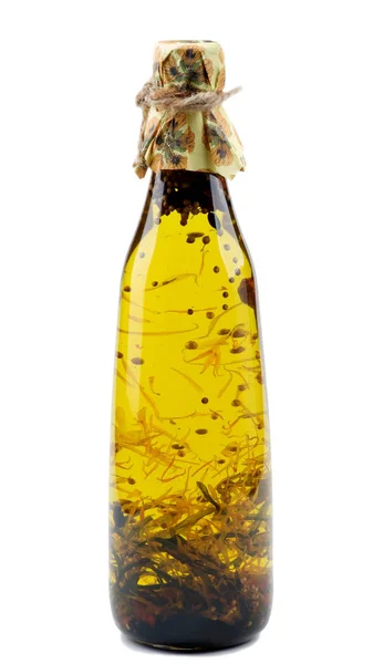 Olivolja med rosmarin, saffran och koriander — Stockfoto