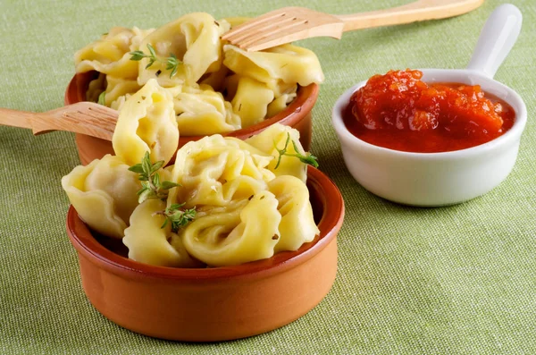 Leckere Fleischcappelletti — Stockfoto