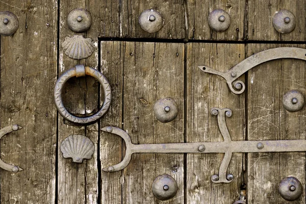 古代的木质门 — 图库照片
