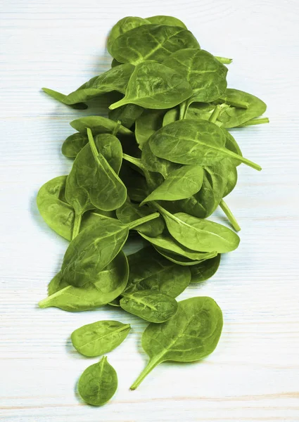Foglie di spinaci crudi — Foto Stock