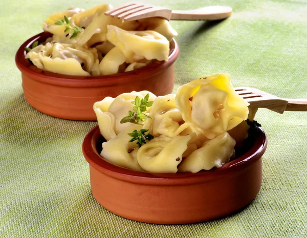 Deliciosa carne Cappelletti —  Fotos de Stock