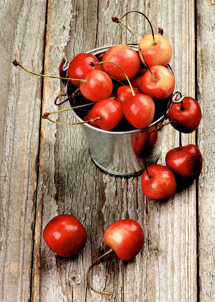 Cerezas dulces al maraschino —  Fotos de Stock