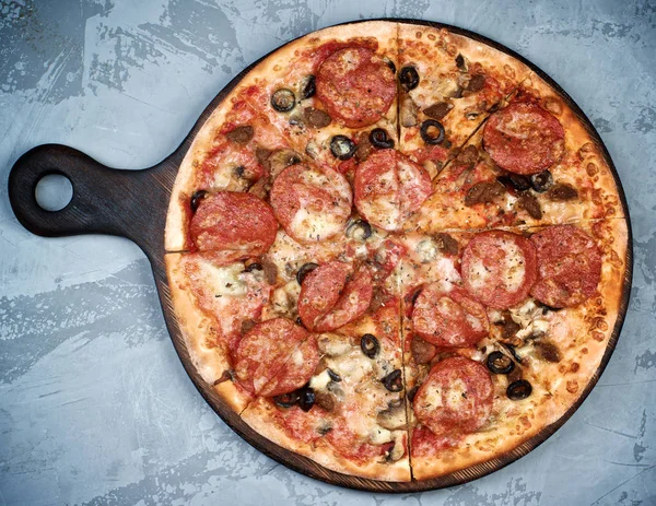 Homemade Meat Pizza — Stock Photo, Image
