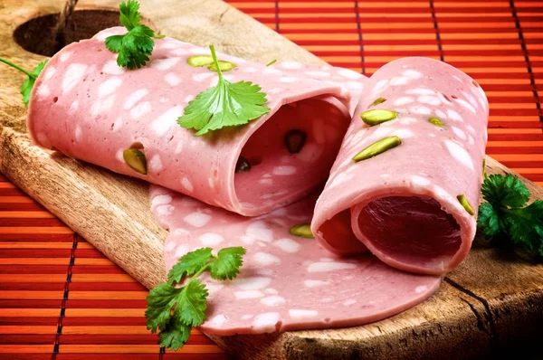 Mortadella dilimleri — Stok fotoğraf