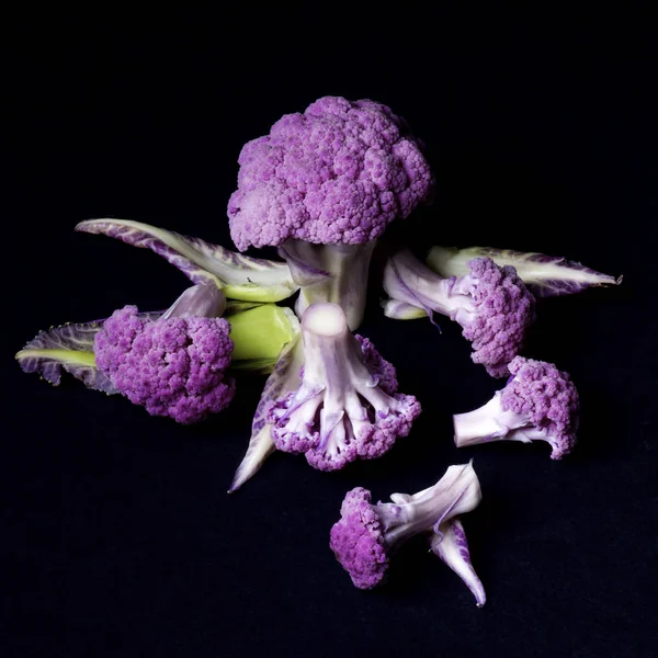 Fresh Purple Cauliflower — Stock Photo, Image
