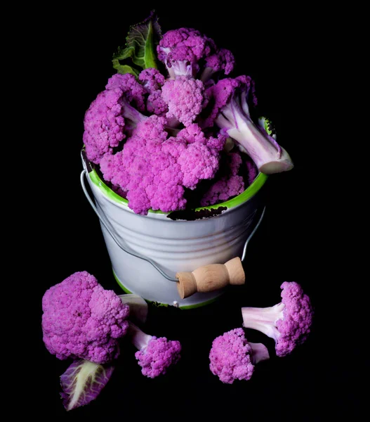 新鮮な紫カリフラワー — ストック写真