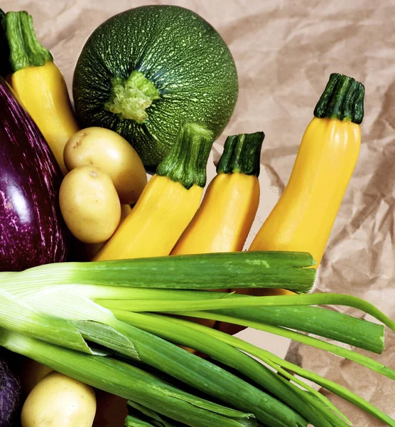 Heap Colorful Fresh Raw Organic Vegetables Green Onion Potatoes Striped — Stock Photo, Image