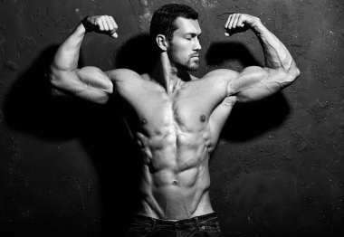 Güçlü atletik adam portresi