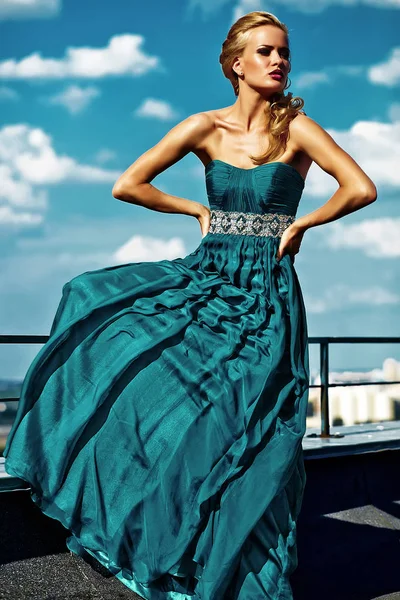 Young sexy blond woman model  in evening dress — Stock Photo, Image