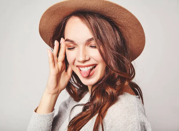 Portrait Jeune Fille Riante Modèle Élégant Gris Casual Vêtements Été — Photo