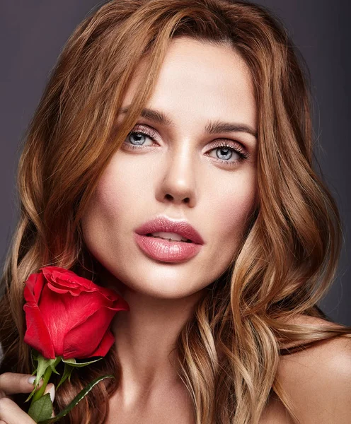 Skönhet Mode Porträtt Ung Blond Kvinna Modell Med Naturlig Makeup — Stockfoto