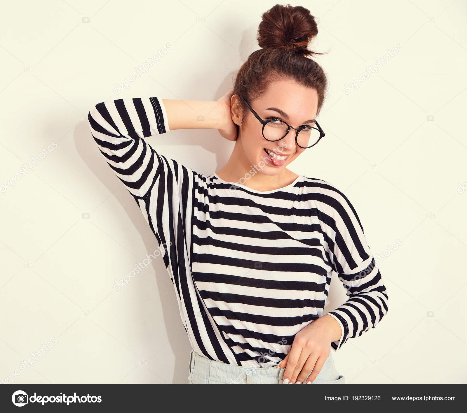 Young girl nude with glasses photos 301