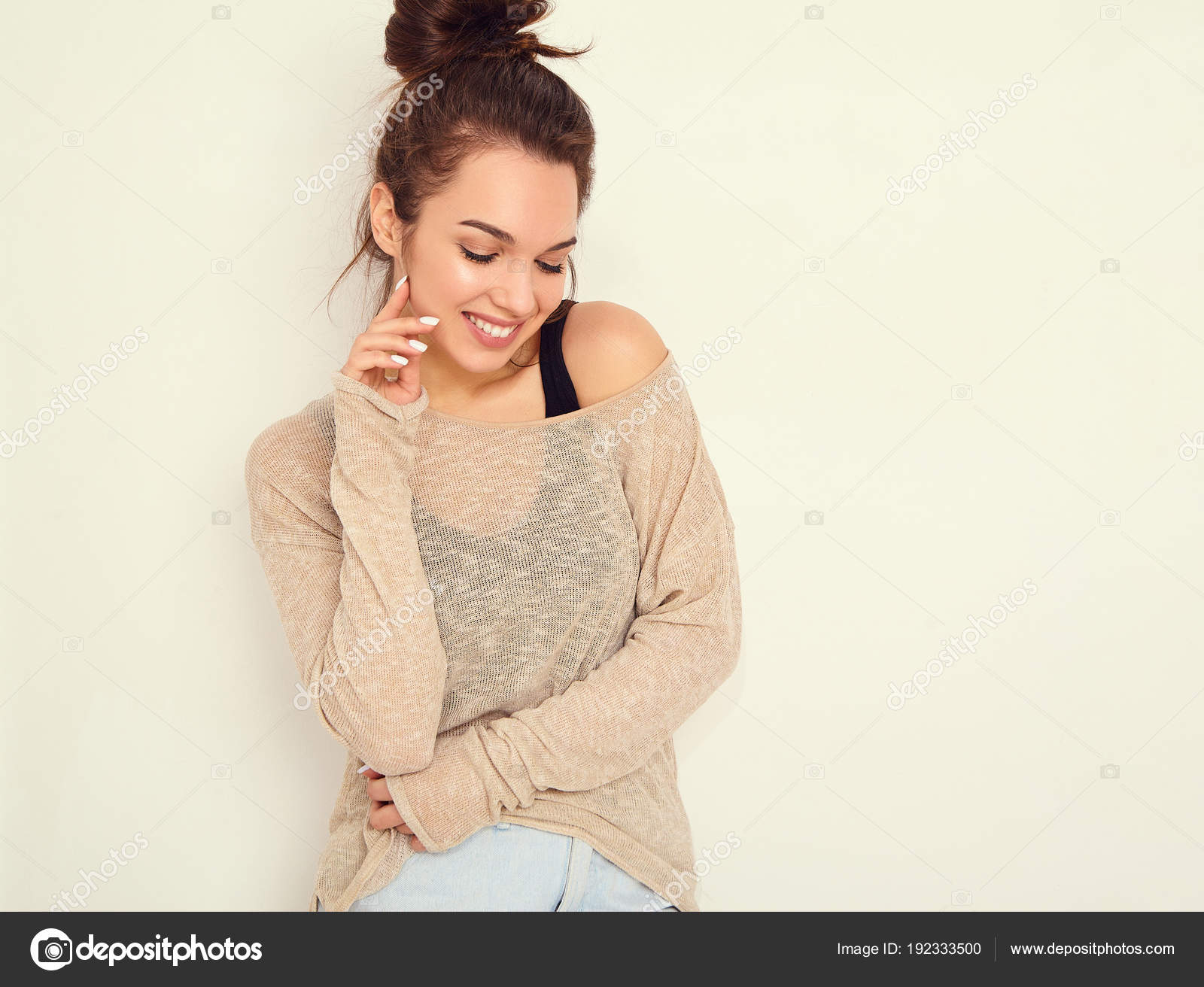 nahé bruneta modelykategorie teen sex