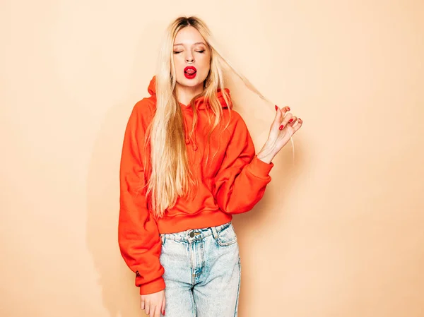 Portrait Young Beautiful Hipster Bad Girl Trendy Red Summer Hoodie — Stockfoto