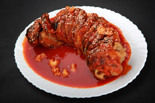 Chinesische Auberginen in Sauce — Stockfoto