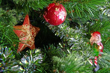 Yeni yıl ağacı oyuncak kartpostal 2018 