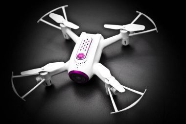küçük quadrocopter drone mini beyaz metin anahtar kelimeler notebook gözlük rc stüdyo arka plan duvar kağıtları klavye cmd komando uzay kopyala yapıştır görünümü üst trend hd 4k video görüntüleri montaj hareket hareket hareket hareket aşırı gelecek robot sanat yaratıcı gitmek 