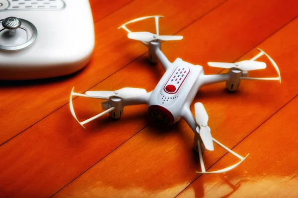 küçük quadrocopter drone mini beyaz metin anahtar kelimeler notebook gözlük rc stüdyo arka plan duvar kağıtları klavye cmd komando uzay kopyala yapıştır görünümü üst trend hd 4k video görüntüleri montaj hareket hareket hareket hareket aşırı gelecek robot sanat yaratıcı gitmek 