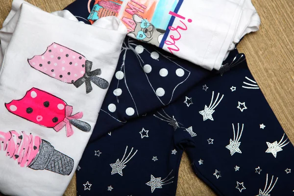 Bebek bahar giysileri stüdyo kalitesi 