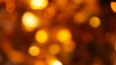 Altın rengi bokeh rüzgarı koyu arkaplan HD görüntüleri 