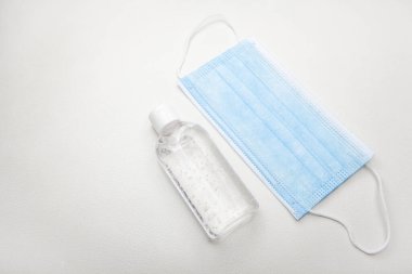 Maske şişesinin beyaz arkaplan görüntüsü 