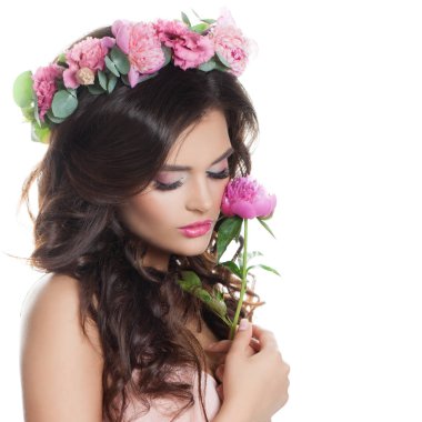 Güzel kadın Spa modeli Wh izole sağlıklı taze cilt ile