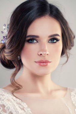 Güzel Gelin Moda düğün Dres giyen closeup portresi