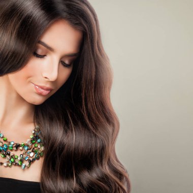 Mükemmel güzellik. Genç güzel kadın manken