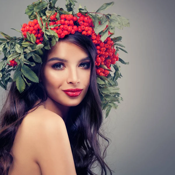 Otoño retrato de hermosa mujer modelo de moda — Foto de Stock