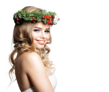 Güzel gülümseyen yeni yıl portresi kadın kıvırcık ile Ha Model