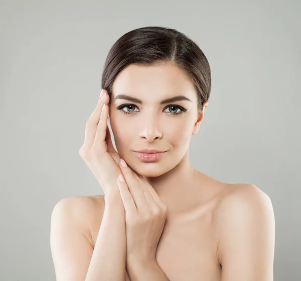 Spa Model vrouw met een gezonde huid. Skincare Concept — Stockfoto